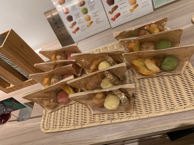 ネストホテル広島駅前の無料朝食の天然酵母パン