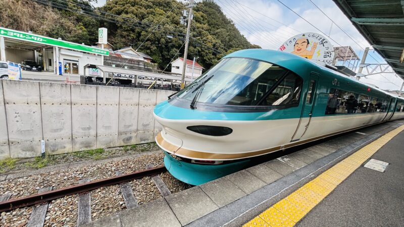 特急くろしおが白浜駅に到着した時