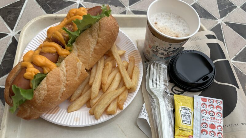 アドベンチャーワールドのレインボーの熊野ポーク使用プレミアムBIGチーズドッグ