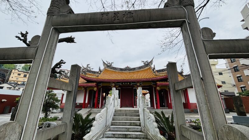長崎孔子廟のれい星門