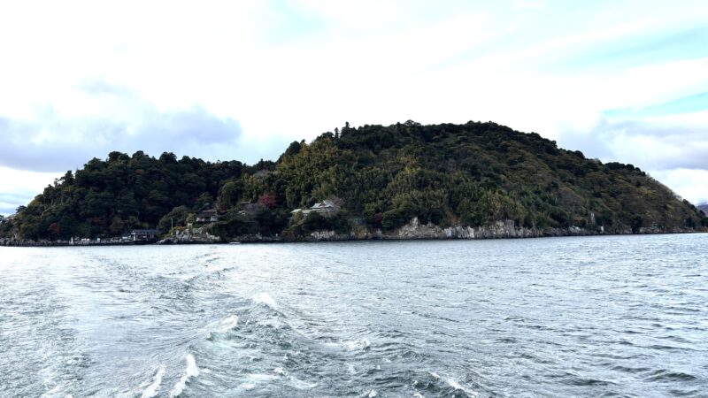 琵琶湖にある竹生島