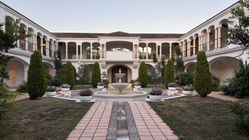 都リゾート志摩ベイサイドテラスの中庭