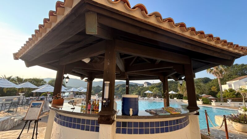 都リゾート志摩ベイサイドテラスのプールサイドバー